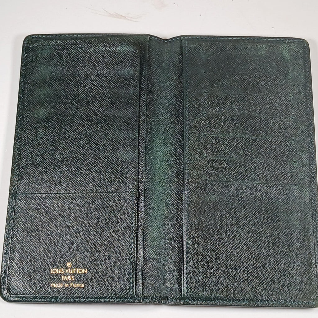 Louis Vuitton Rare Vintage Green Taiga Leather Long Wallet