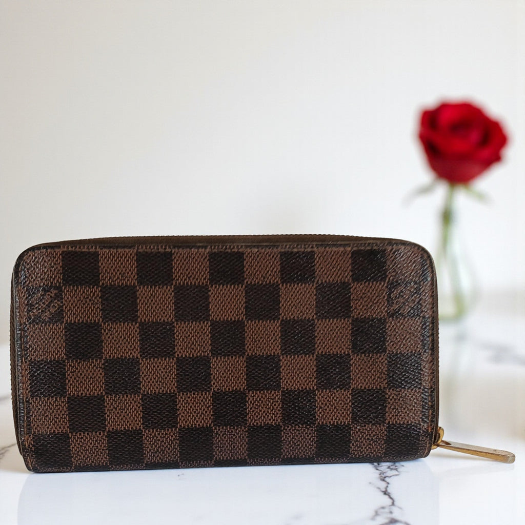 Louis Vuitton Damier Ebene Zippy Wallet