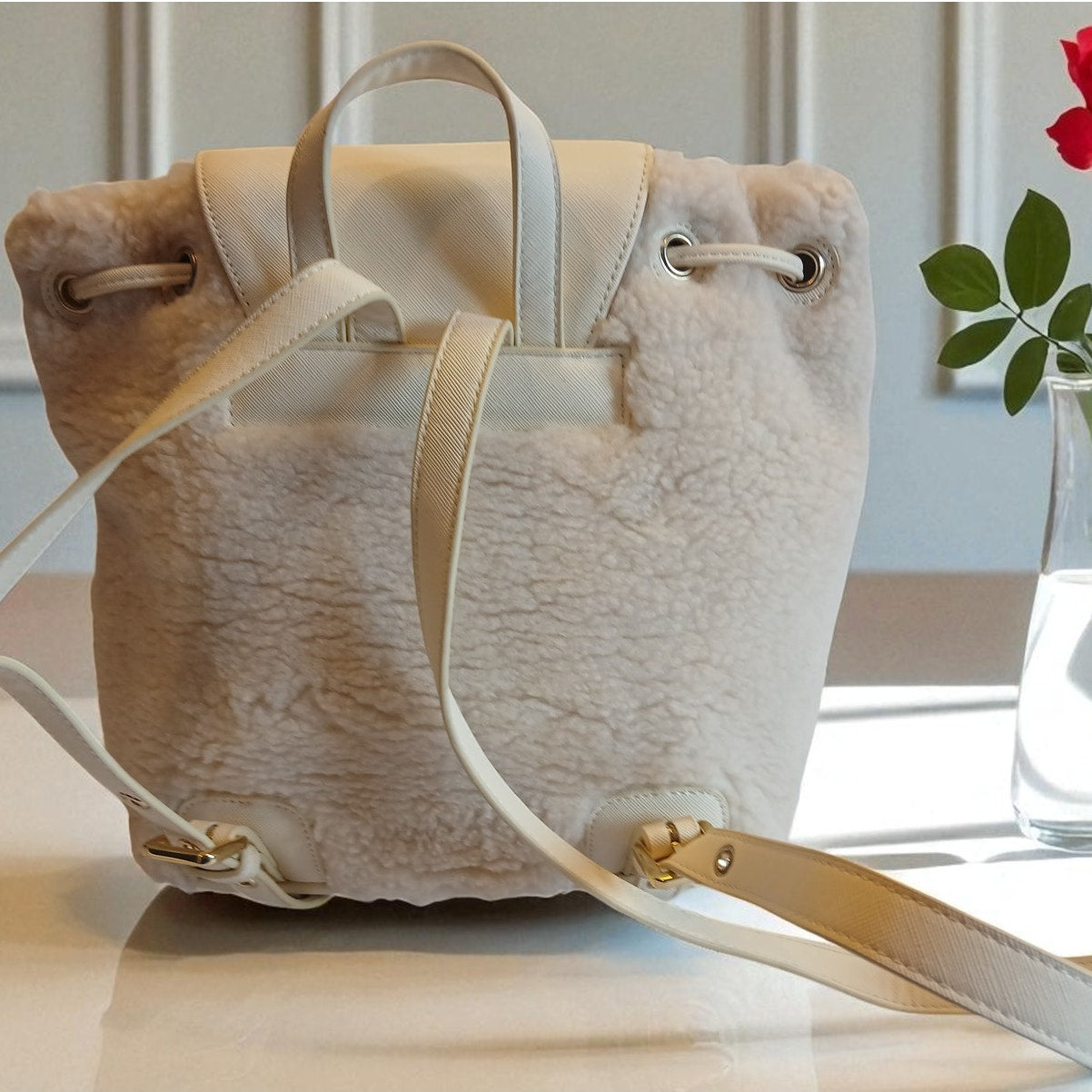 Samantha Thavasa Petit choice Ivory fluffy sherpa backpack