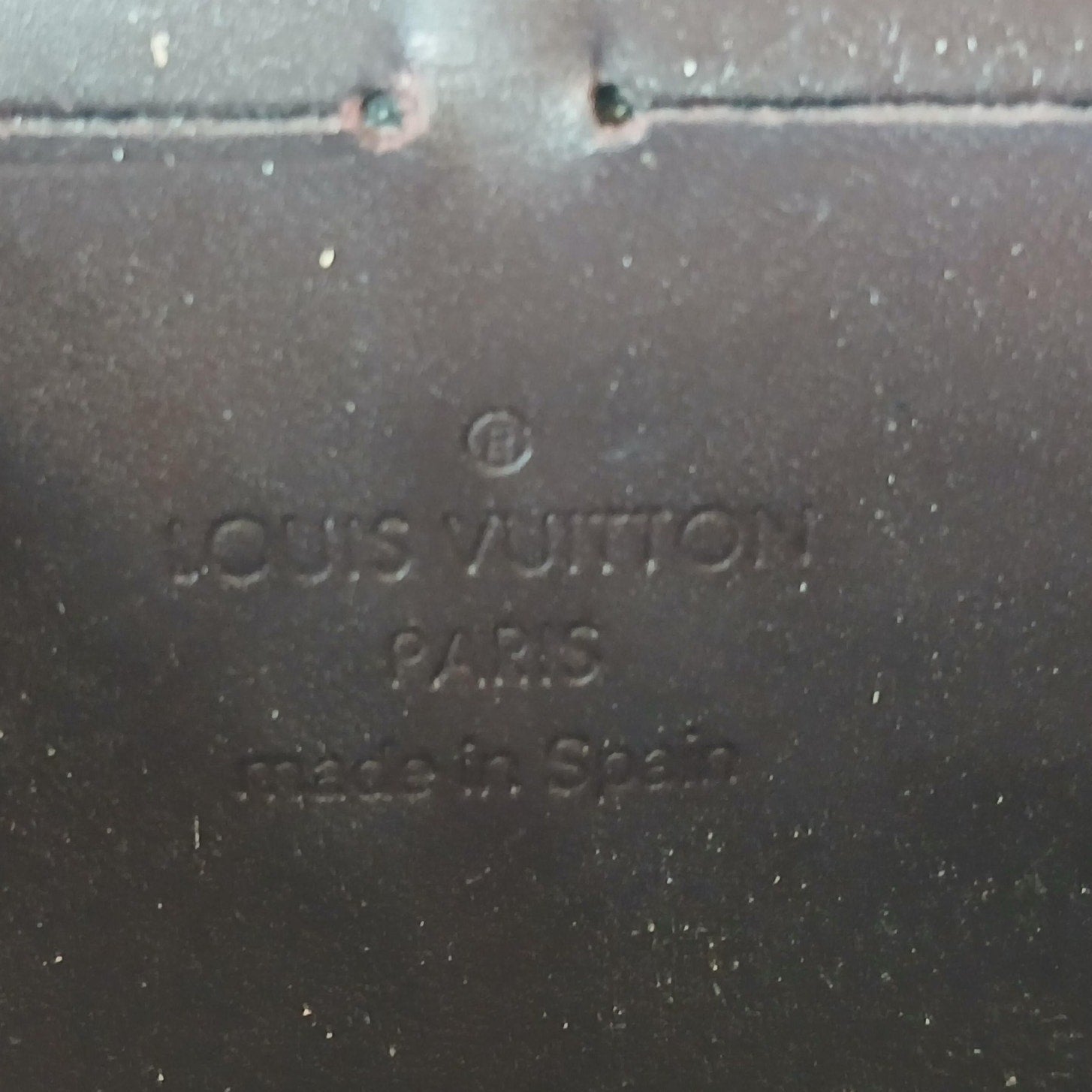 LOUIS VUITTON Vernis Amarante Patent Leather Zippy Wallet in Burgundy