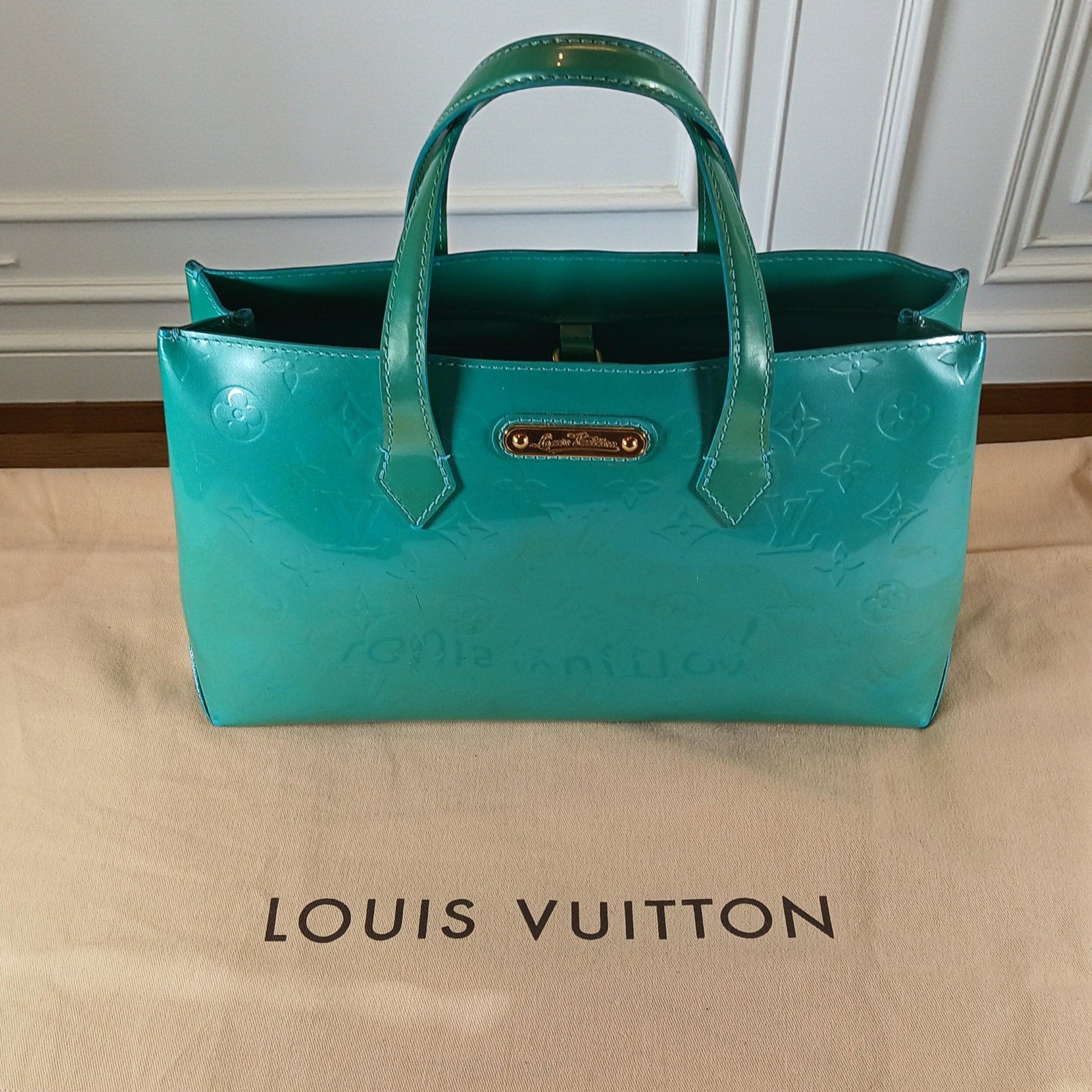Louis Vuitton Monogram Vernis Wilshire PM Handbag Blue Lagon *RARE*