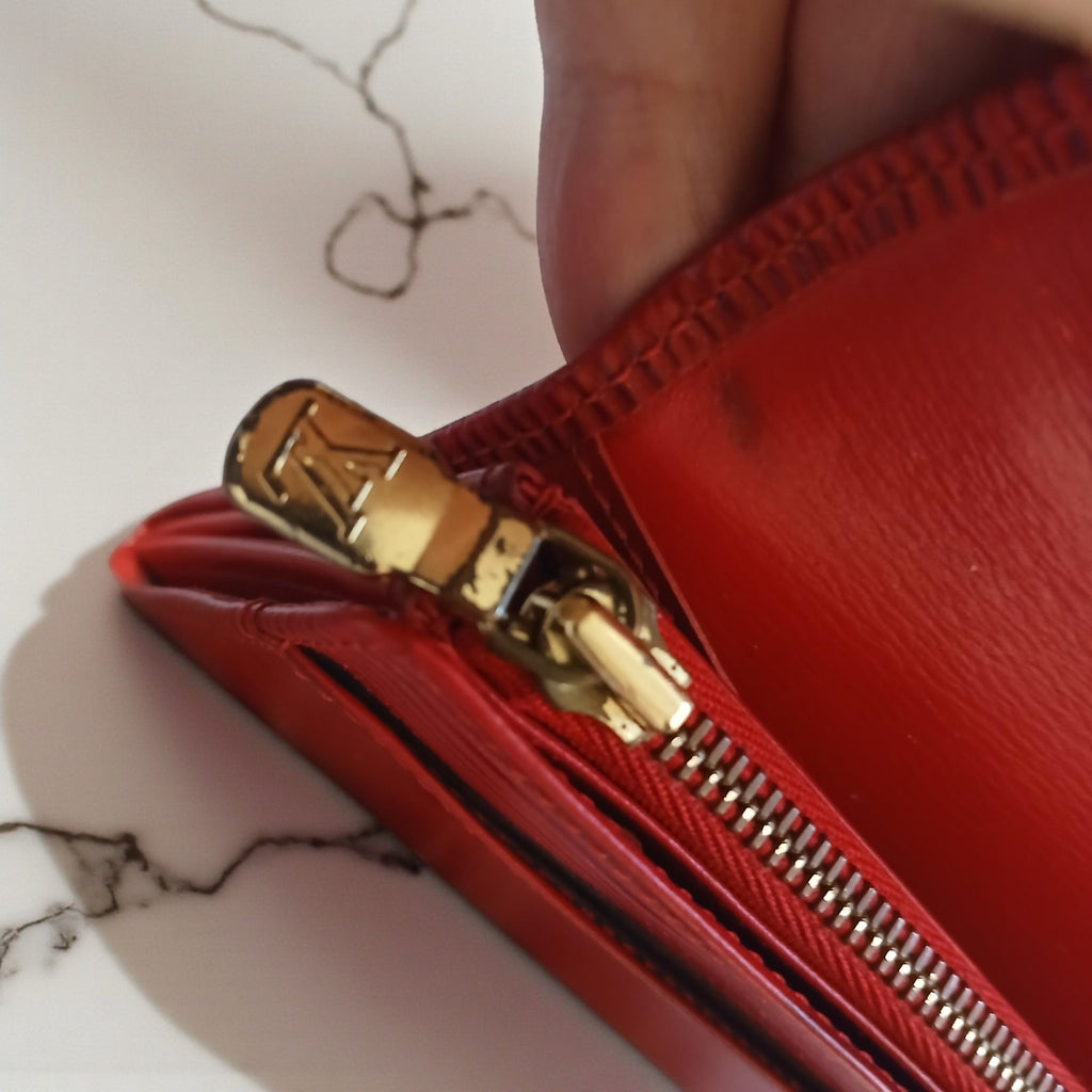 Louis Vuitton Red Epi Leather Sarah Long Wallet - Date code: CA1915