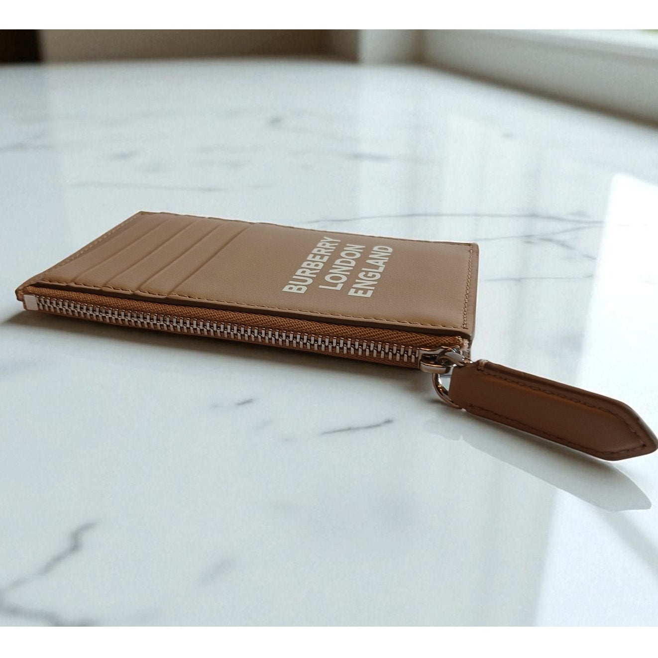 Burberry Alwyn Logo Printed Leather Zipped Coin/Card Case in Archive Beige