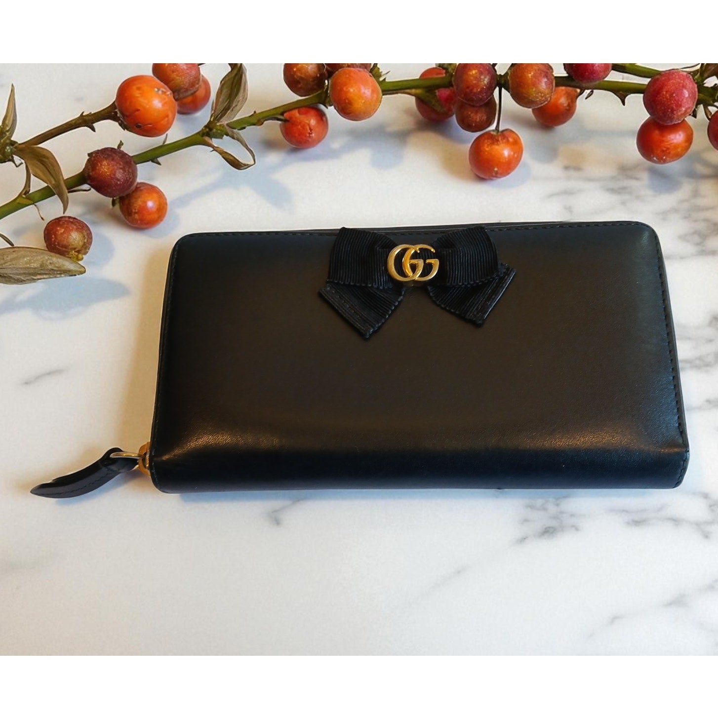 GUCCI GG Marmont Ribbon Long Wallet Round Zipper Black Leather - Authentic
