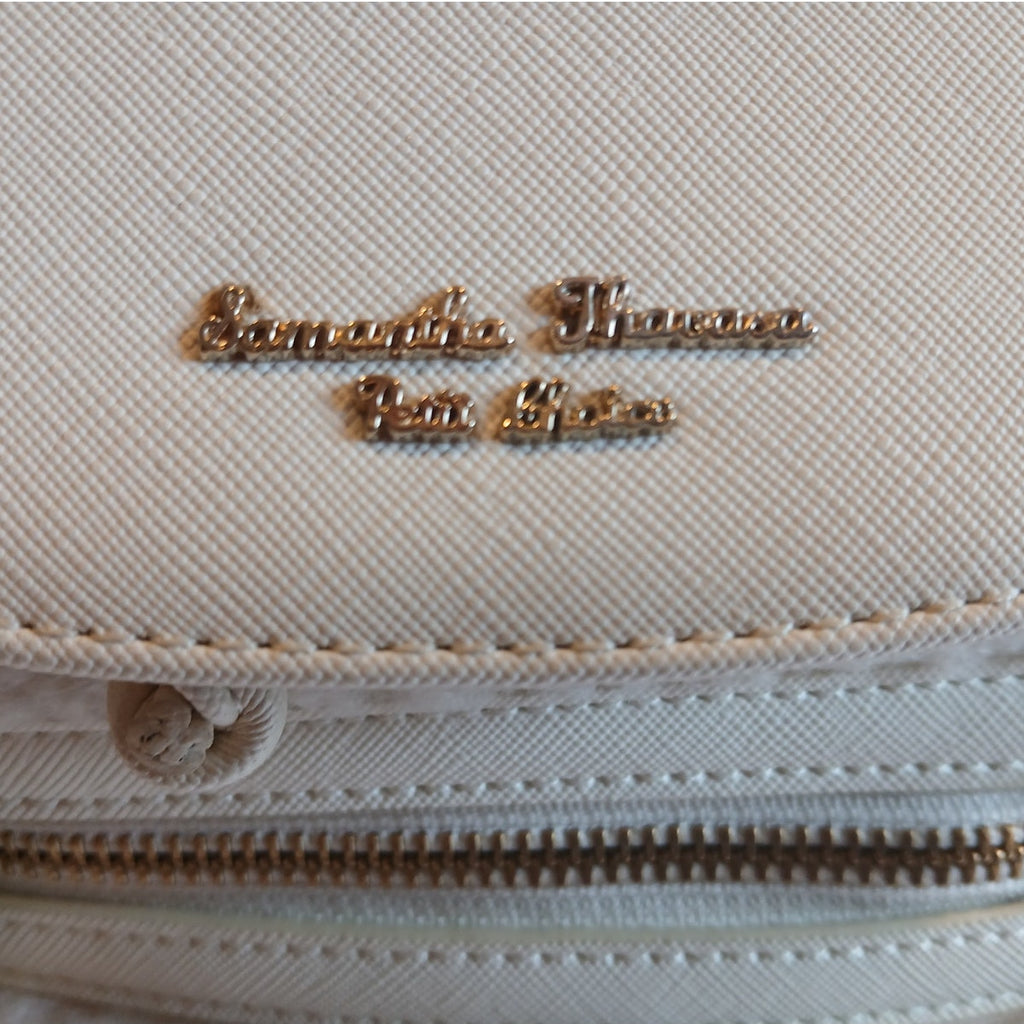 Samantha Thavasa Petit choice Ivory fluffy sherpa backpack