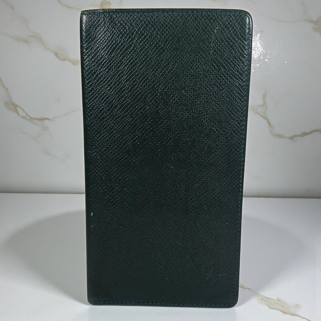 Louis Vuitton Rare Vintage Green Taiga Leather Long Wallet