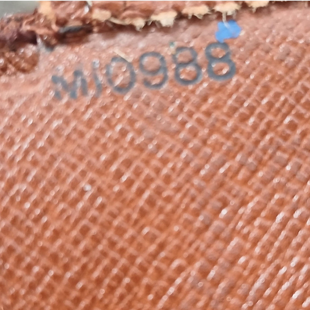 Louis Vuitton Authentic Vintage Monogram French Kisslock Wallet