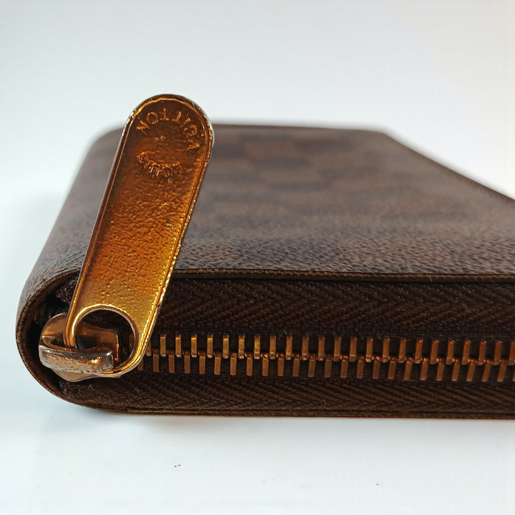 Louis Vuitton Damier Ebene Zippy Wallet